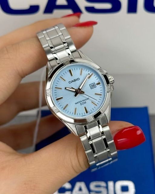 BSMONTRECASIOF03:Montre CASIO en acier inoxydable pour femme