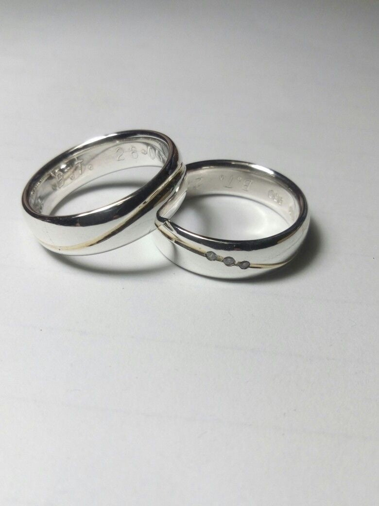 Alliance en argent blanc